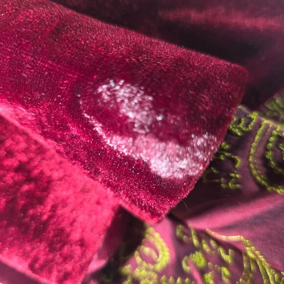 Set Of 4 stockings red Gold embroidered Christmas Velvet Cuffs Paisley Design - Picture 11 of 11